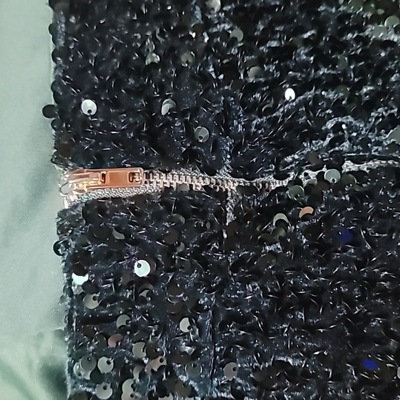 NWT Pop The Bottle Sequin Maxi Dress - Hunter - Picture 9 of 9